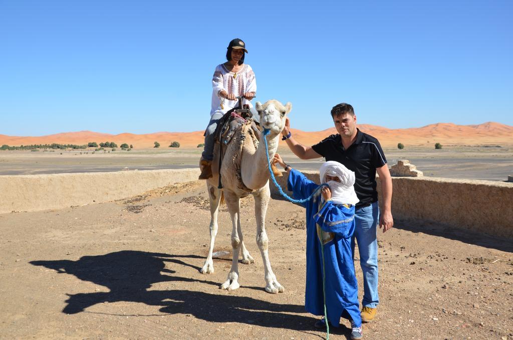 Riad Desert Camel Merzouga Exteriör bild